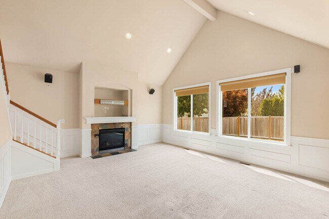 Building Photo - Stunning 4 bedroom Home in Coveted Deer Ridge Community