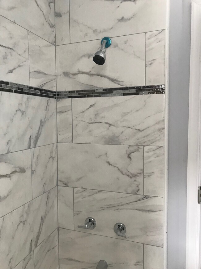 Building Photo - 5749 E Wister St