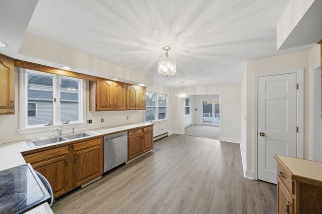 Building Photo - 99 Garfield Ave