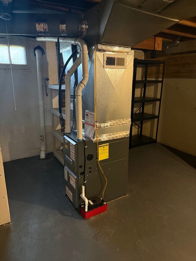 Building Photo - The Cozy Corner