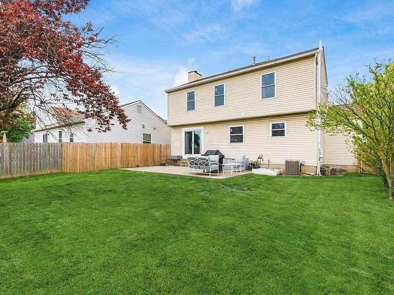 Building Photo - 1057 Lavender Ln