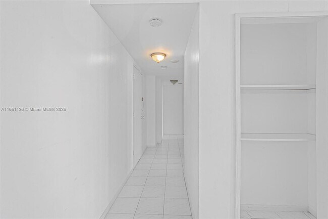 Building Photo - 4747 Collins Ave