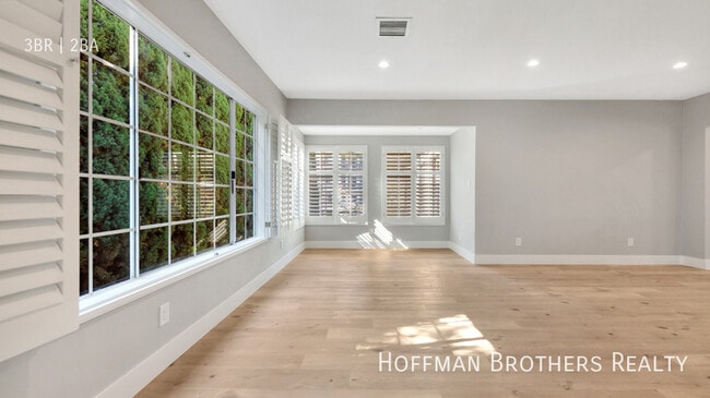 Building Photo - 646 Hauser Blvd