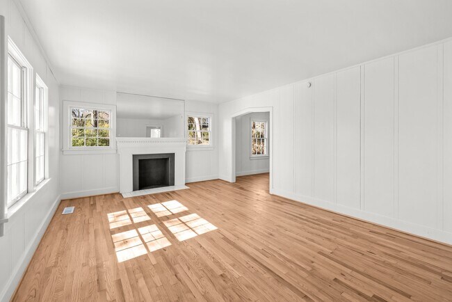 Building Photo - 1820 33rd St Ensley