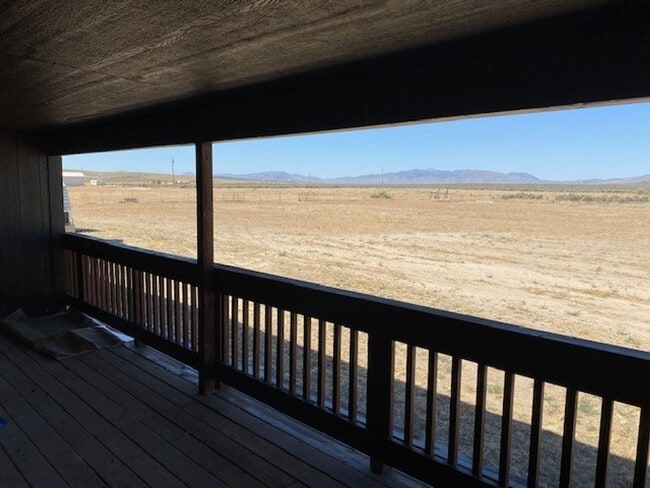 Building Photo - Renovated Single Wide with great features ...