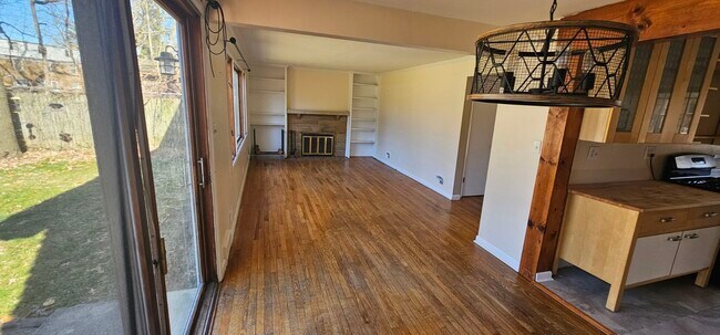 Building Photo - 227 Timber Ln