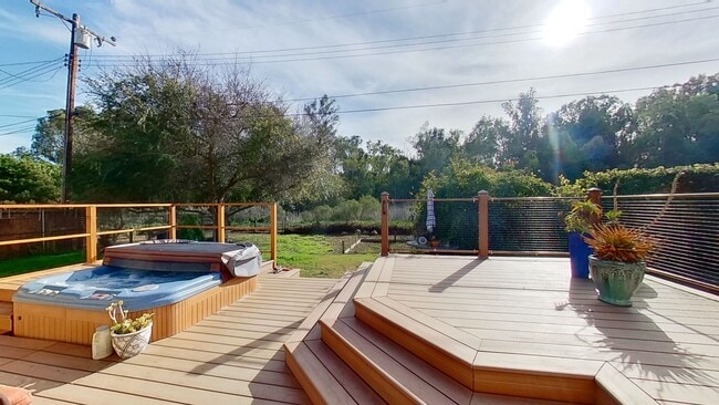 Building Photo - Updated 3 Bed / 2 Bath Goleta Home - Walk ...