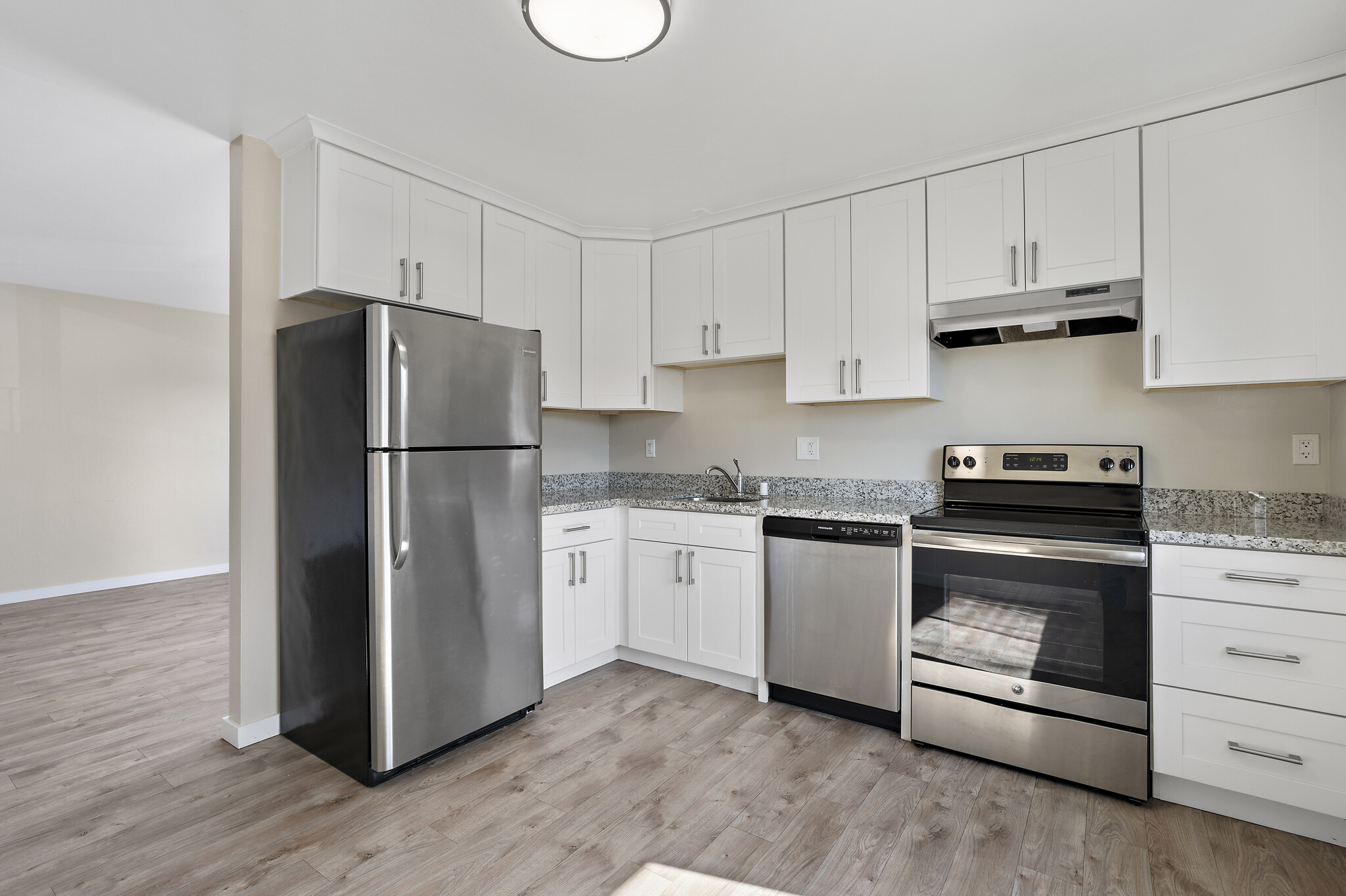 kitchen - 1271 Coronado Dr