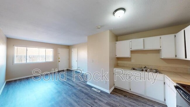 Building Photo - 4332 Ericson Dr