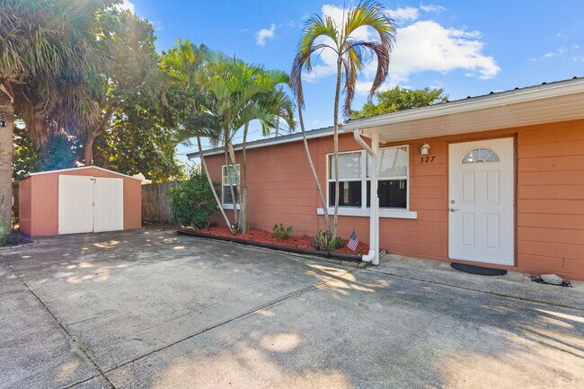 Building Photo - 327 Lee Ave