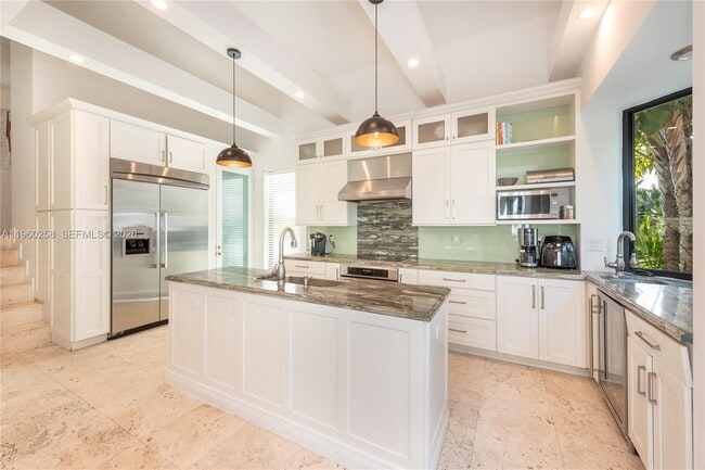 Building Photo - 650 Curtiswood Dr