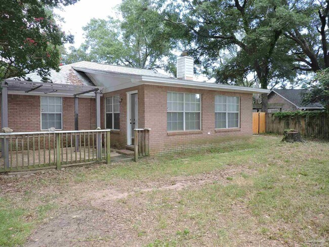 Building Photo - 7663 Charter Oaks Dr