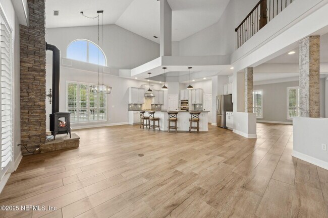 Building Photo - 1842 Paradise Moorings Blvd