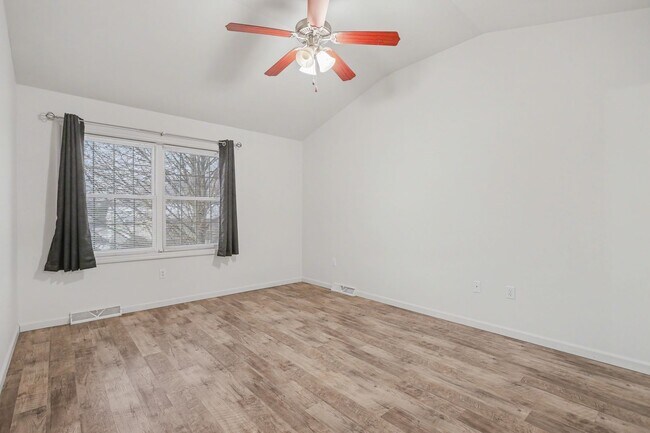 Building Photo - 3 Bedroom Home in Bainbridge