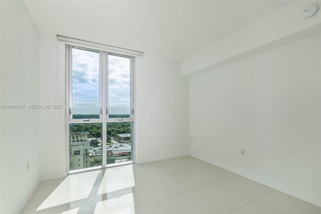 Building Photo - 9055 SW 73rd Ct