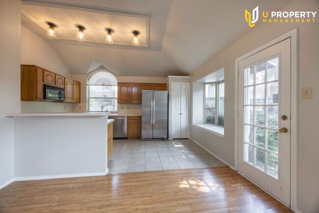 Building Photo - What's special