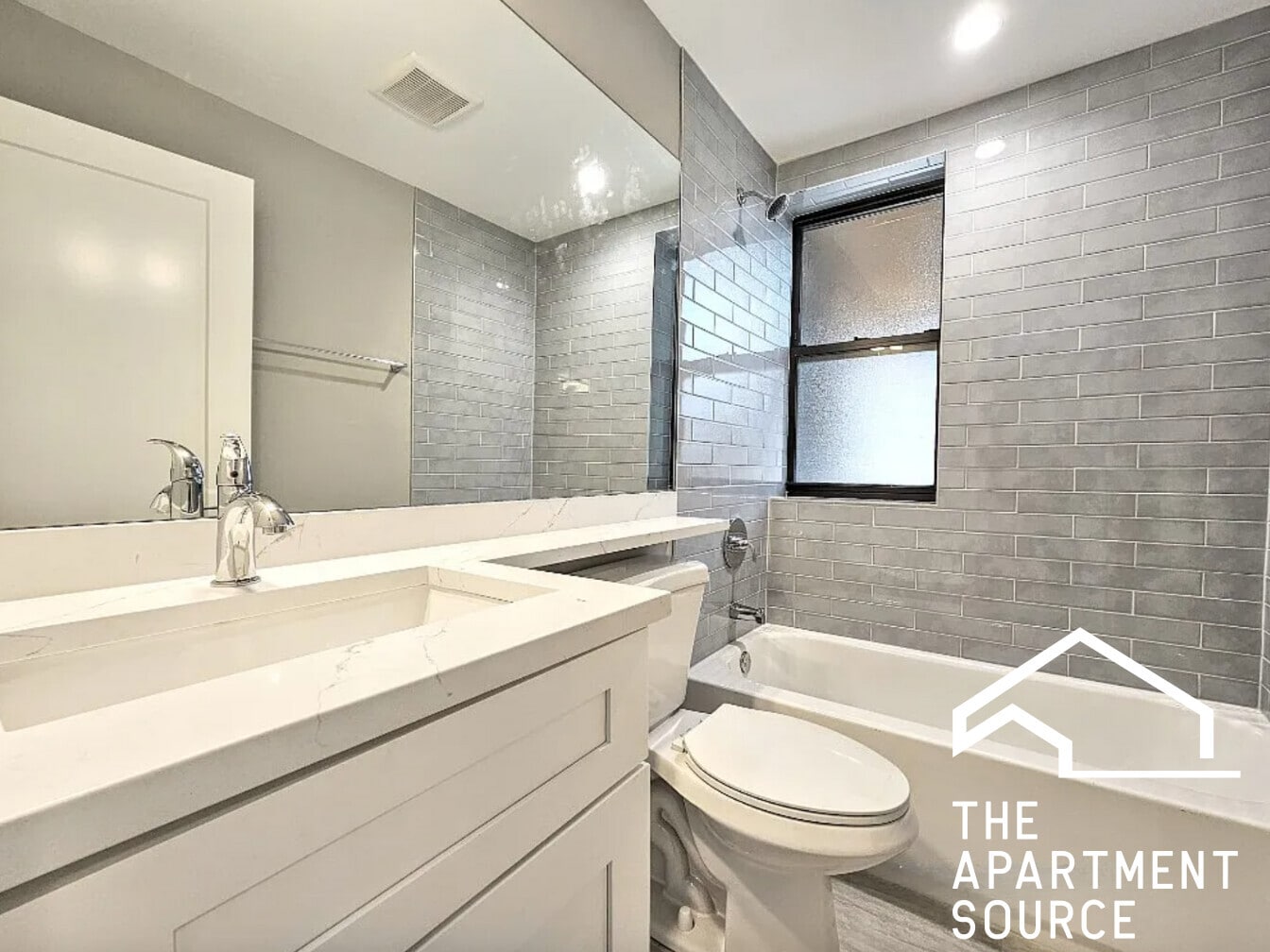 Building Photo - 3953 N Janssen Ave