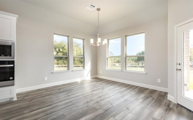 Building Photo - 750 Serenity Ln