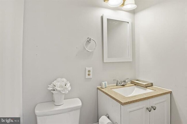 Building Photo - 1651 Limekiln Pike