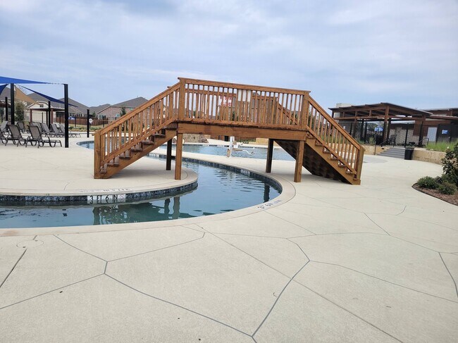 Building Photo - 7521 Bluebell Ln