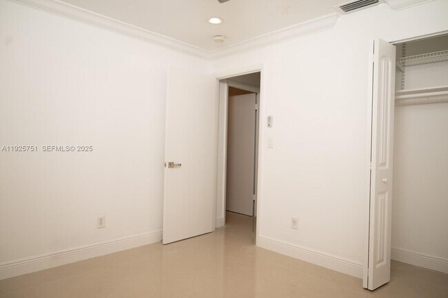 Building Photo - 13761 SW 84th St