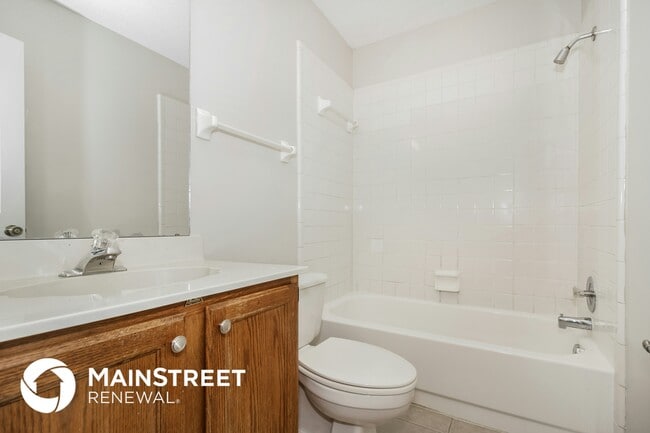 Building Photo - 2563 Country Trail Dr