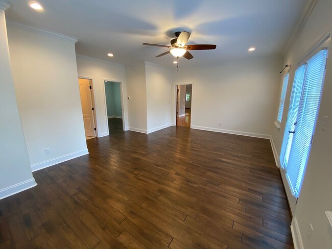 Building Photo - West AVL  - Good Things Come in Twos!  Rea...