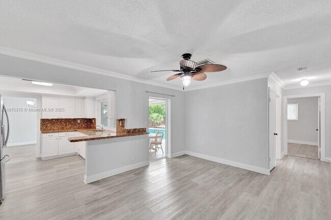 Building Photo - 5031 SW 88th Terrace