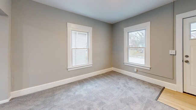 Building Photo - Old Brooklyn Area - 3 Bedrooms - Single Fa...
