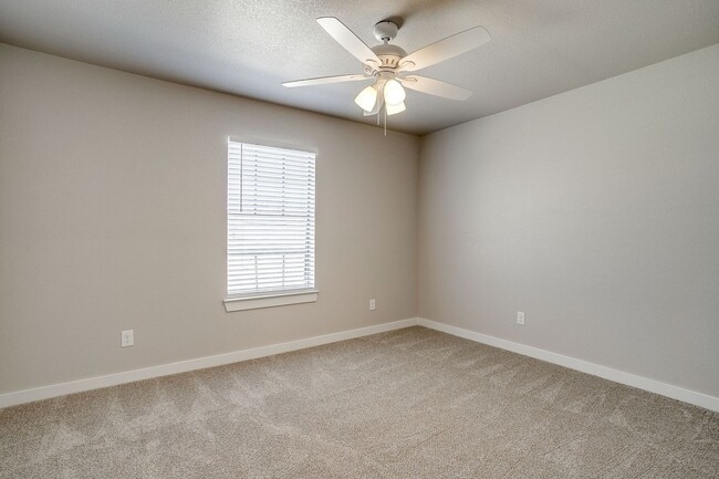 Building Photo - COMPLETELY Remodeled!!