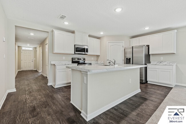 Building Photo - 5 Birchfield Pl