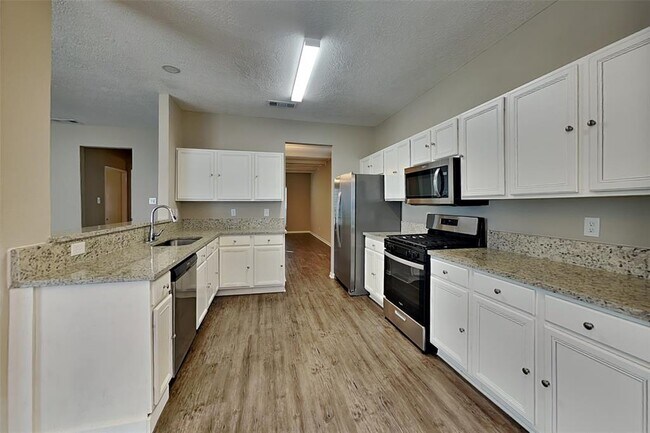 Building Photo - 14511 Cypress Falls Dr