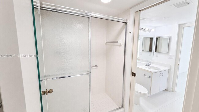 Building Photo - 9560 Weldon Cir