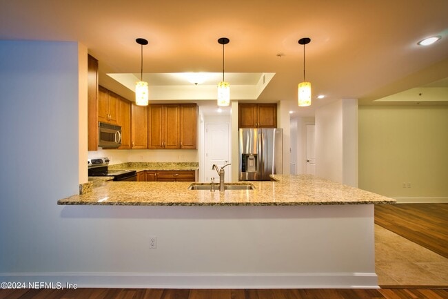 Building Photo - 525 3rd St N