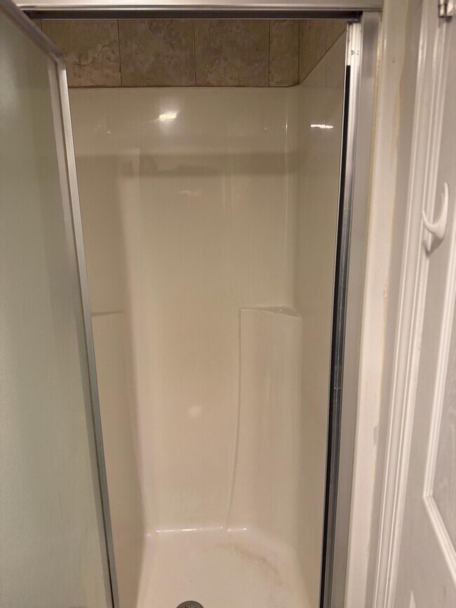 Building Photo - 982 Hastings Ln