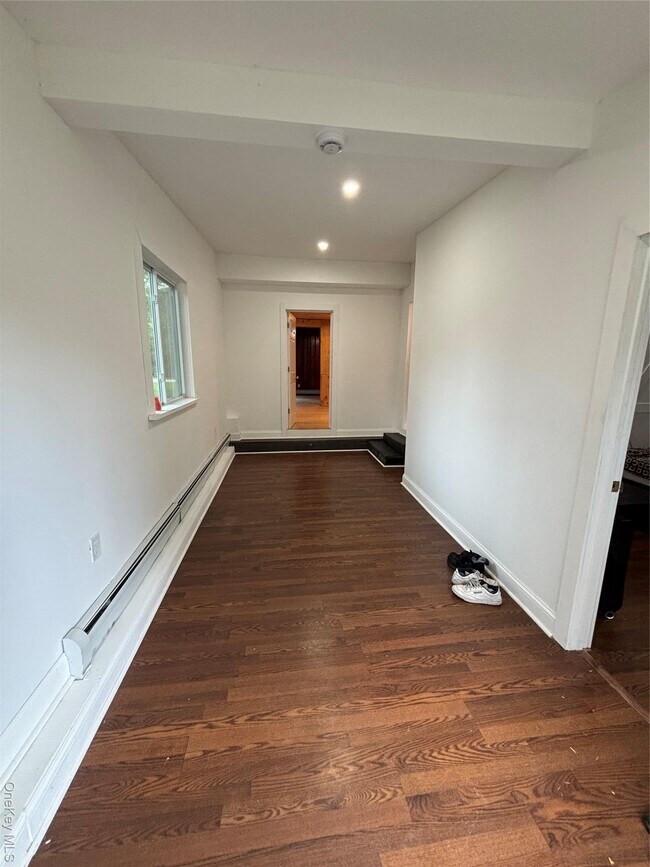 Building Photo - 5886 NY-82