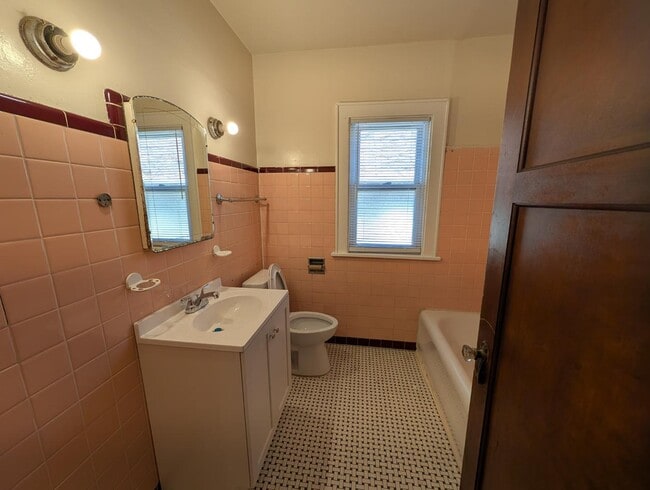 Building Photo - 3215 N 53rd St