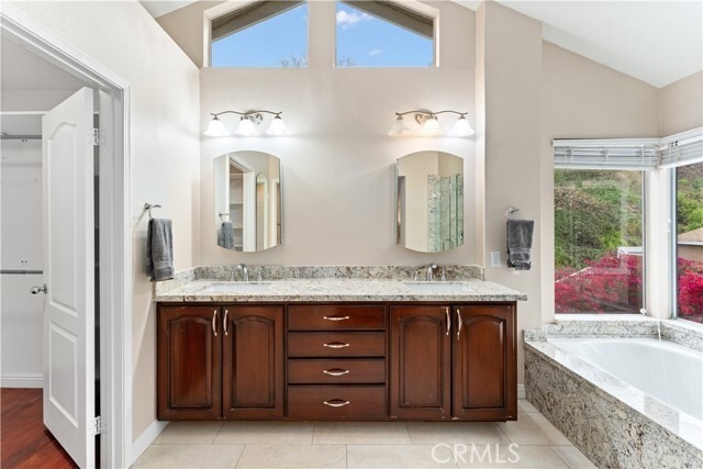 Building Photo - 1535 San Almada Rd