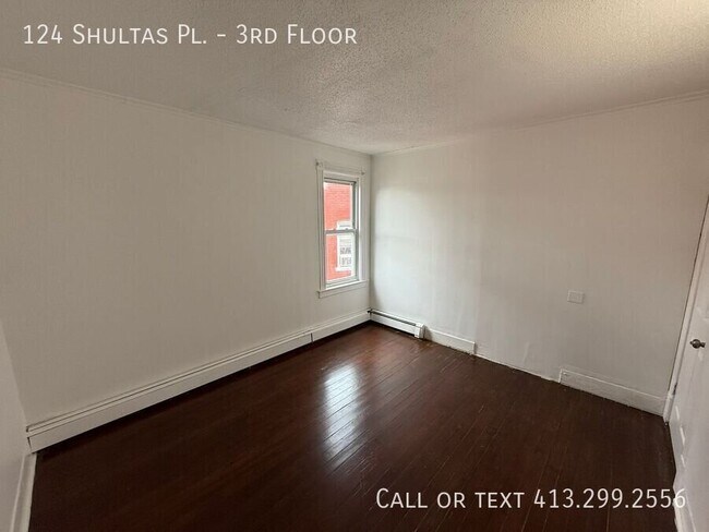 Building Photo - 124 Shultas Pl