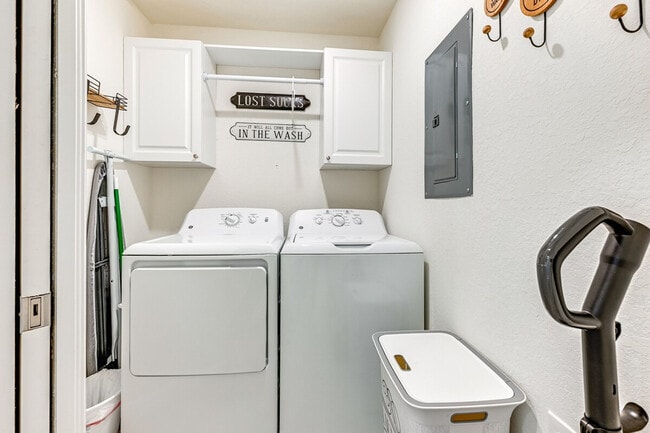 Building Photo - 17902 Gawthrop Dr