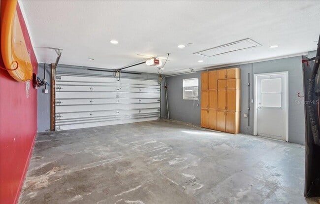 Building Photo - 6808 Friendship Dr