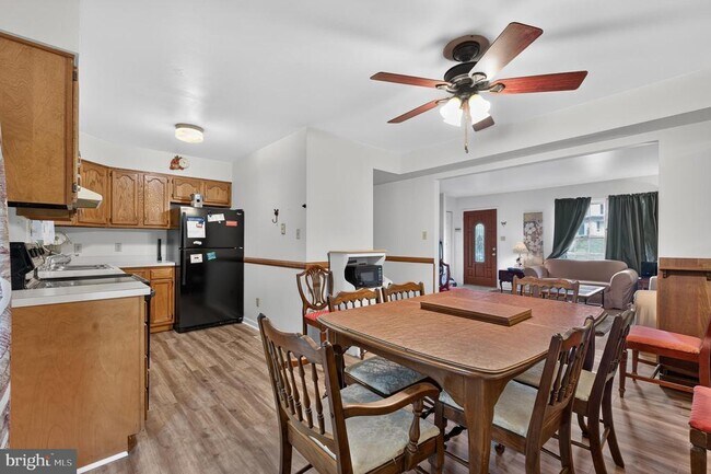 Building Photo - 8 Cypress Dr