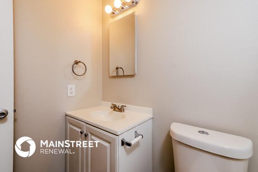 Building Photo - 6846 Columbia Ridge Dr