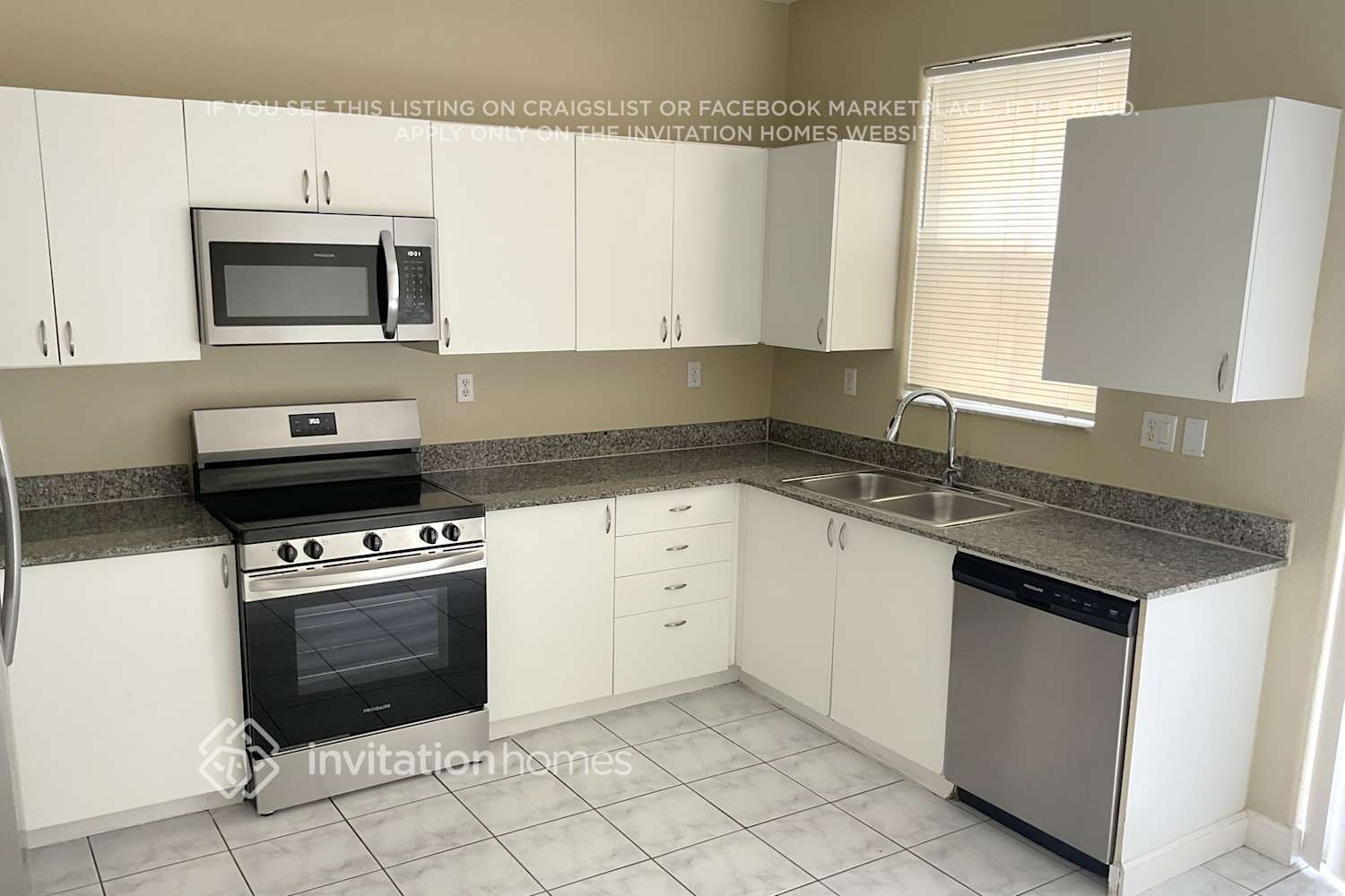 Building Photo - 5430 NW 107th Ave