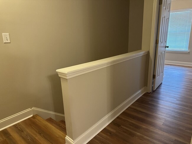 Building Photo - 273 Vining Way