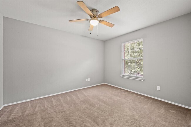 Building Photo - 11729 Channing Dr