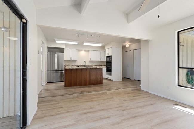 Building Photo - 3072 Danforth Dr