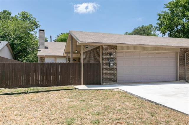 Building Photo - 14215 Haymeadow Dr