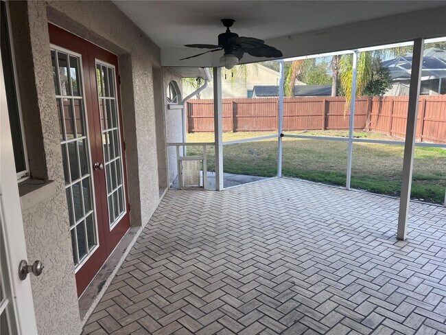 Building Photo - 9224 Sunflower Dr