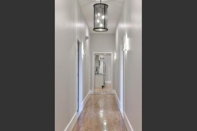 Building Photo - 204 Spencer Ave